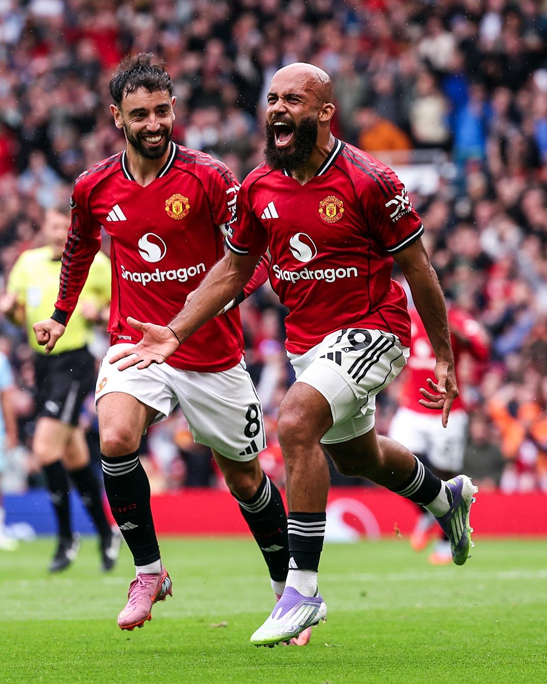 曼联今晚强势反弹问鼎冠军引爆全场，曼联主帅复盘看傻球迷的简单介绍